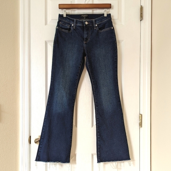 Banana Republic Classic Dark Wash Mid Rise Boot Cut Jeans Size 27/4 - Picture 1 of 14